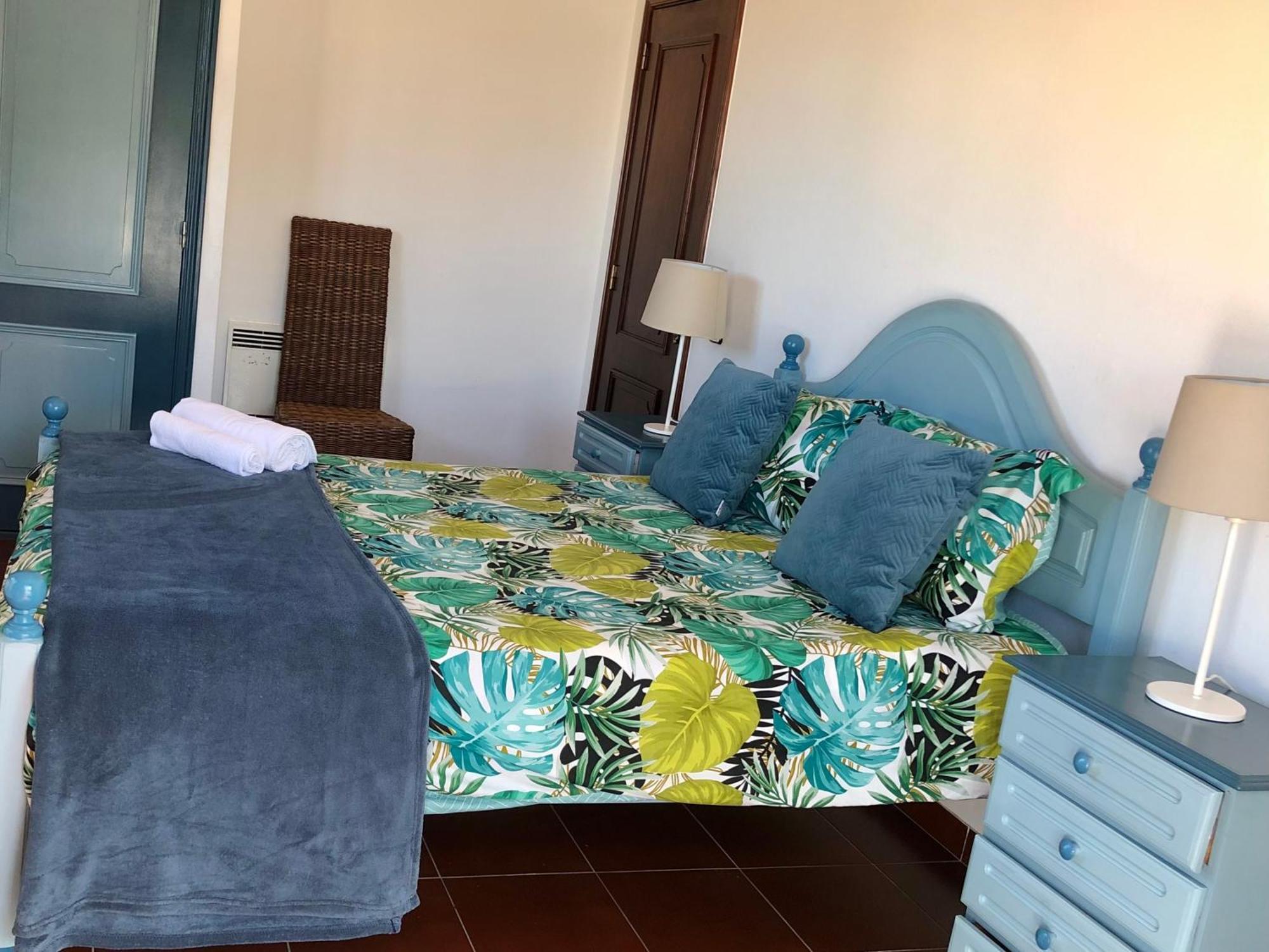 Alojamento Santa Helena Villa A dos Cunhados Bagian luar foto